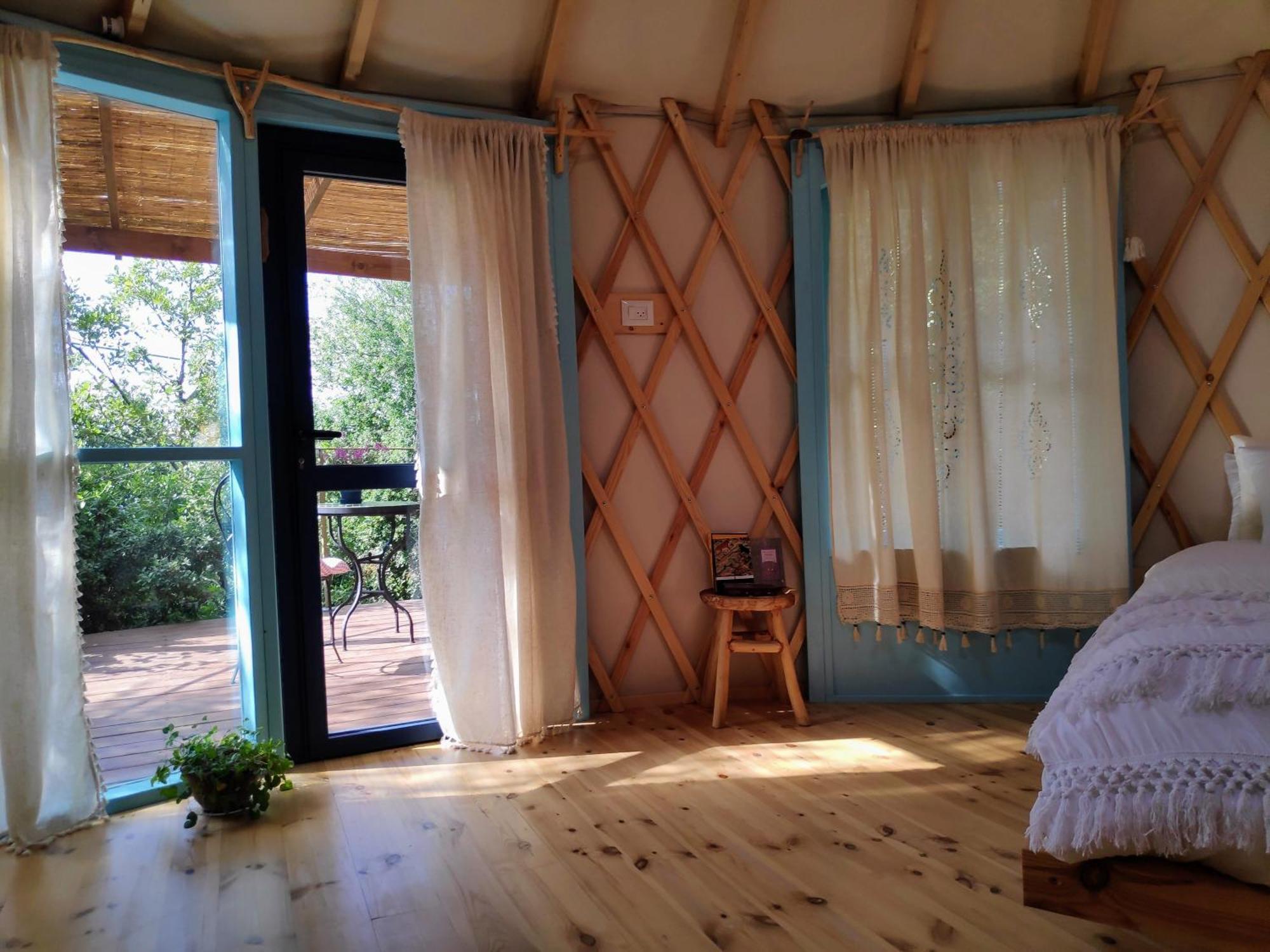 Love Frequency - יורט קסום במתת Exterior photo